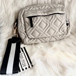Quilted Cream Wrislet Bag